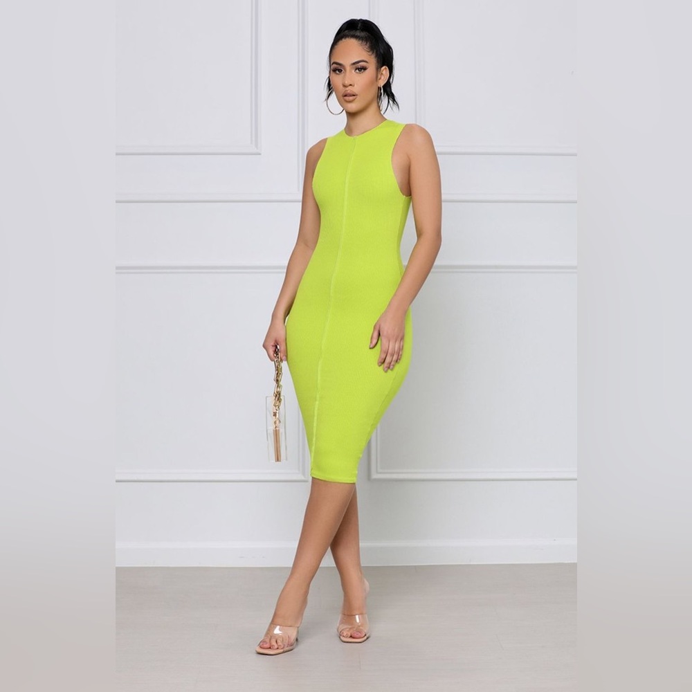 NWT Break The Mold Ribbed Midi Dress (Lime Green)